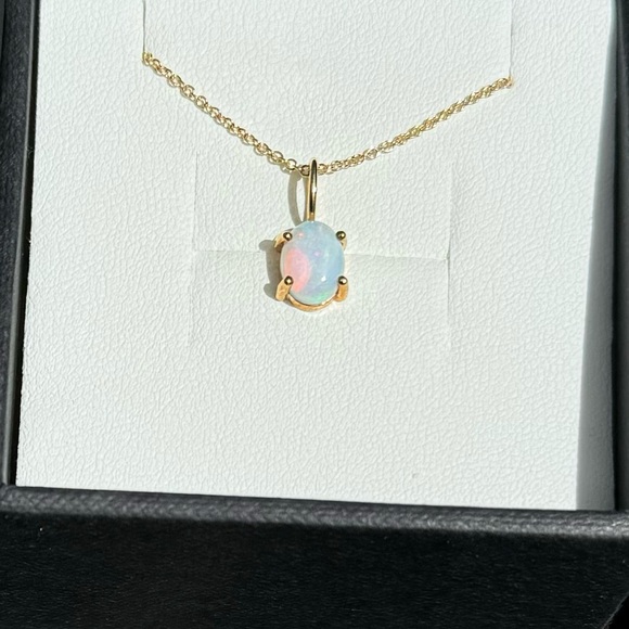 Natural Opal NWOT Necklace 14K yellow gold-filled. NEW. Natural Australian opal. - Picture 4 of 9